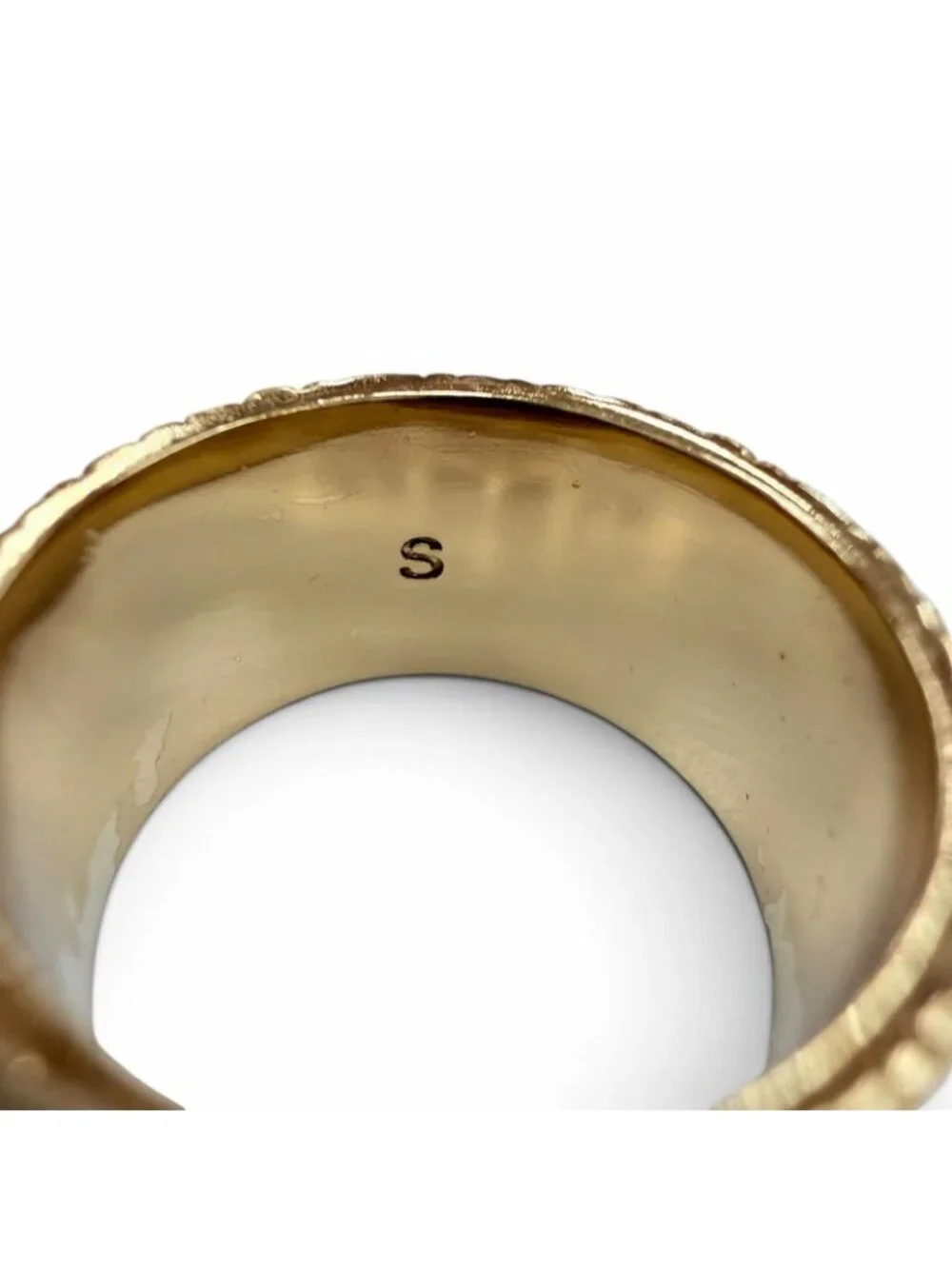 Dior brand size